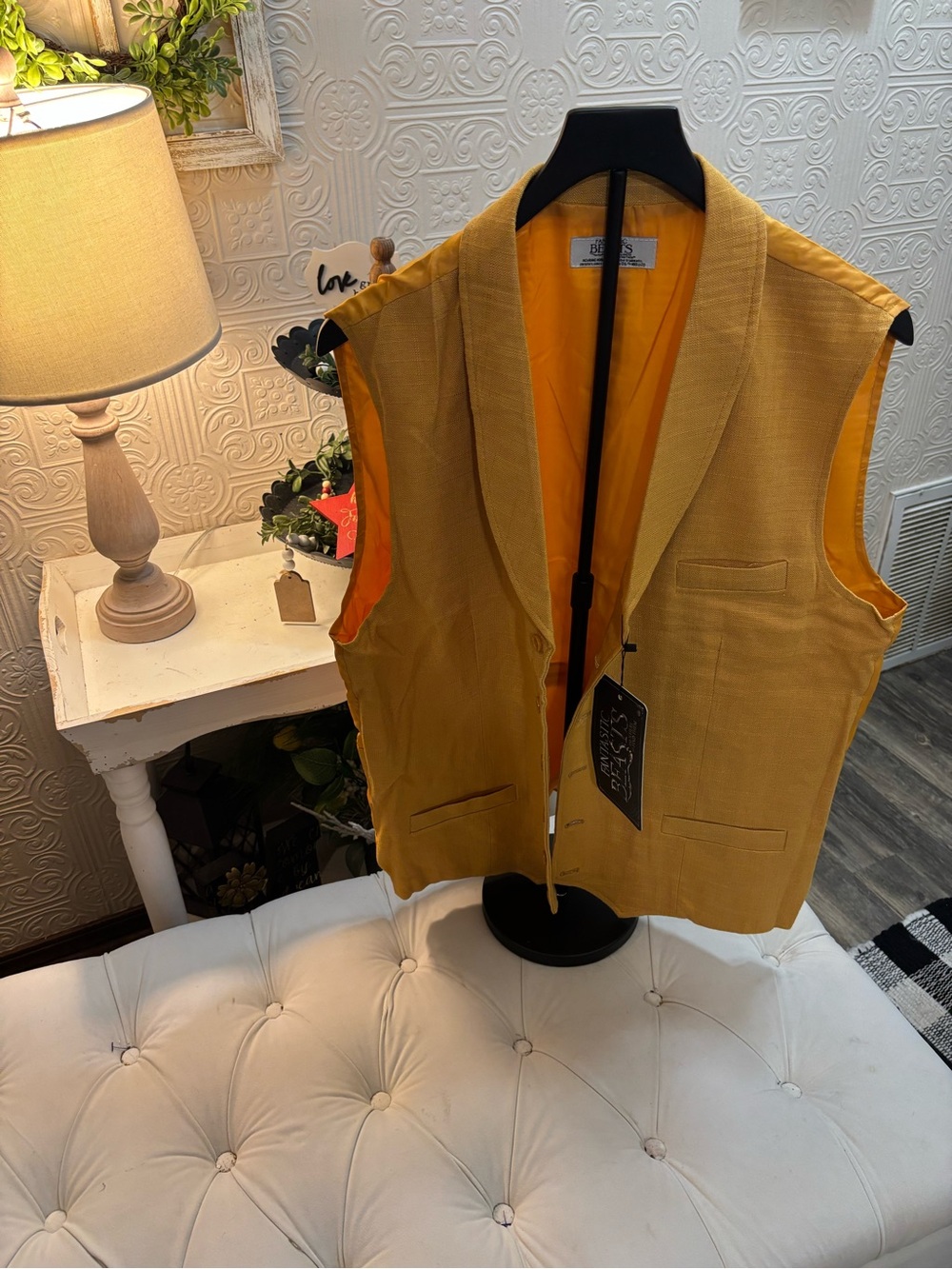 Men's Mustard Yellow Vest Scamamder Fantastic Beast NWT
